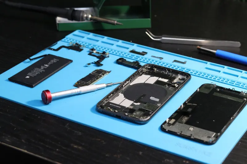 How Fixing Your iPhone Can Break Your Freedom: The Repair-to-Re-Lock Pipeline Nobody Warns You About